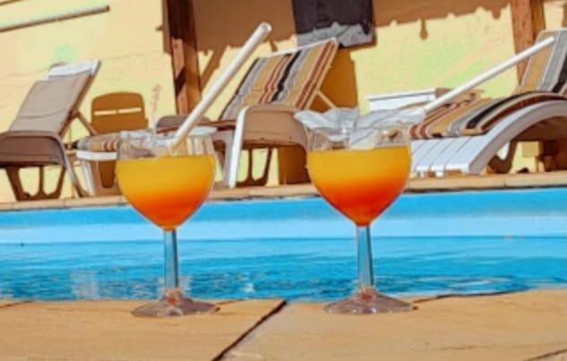 Villa Santa Avec Piscine Et Jardin بوينتي أو بيتشيز المظهر الخارجي الصورة